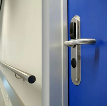 SMARTair escutcheon on an office door (Mul-T-Lock)